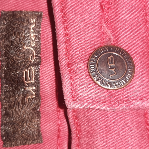 Pair of women's shorts red 16in By 10in new no tags - Picture 5 of 8